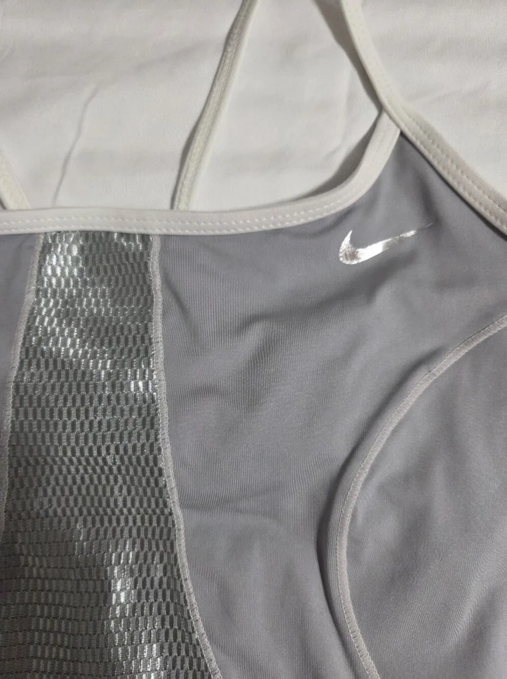 Nike Light Gray/silver Dri-fit Mesh-Panel Athletic Tank Reflective Top. Sz M